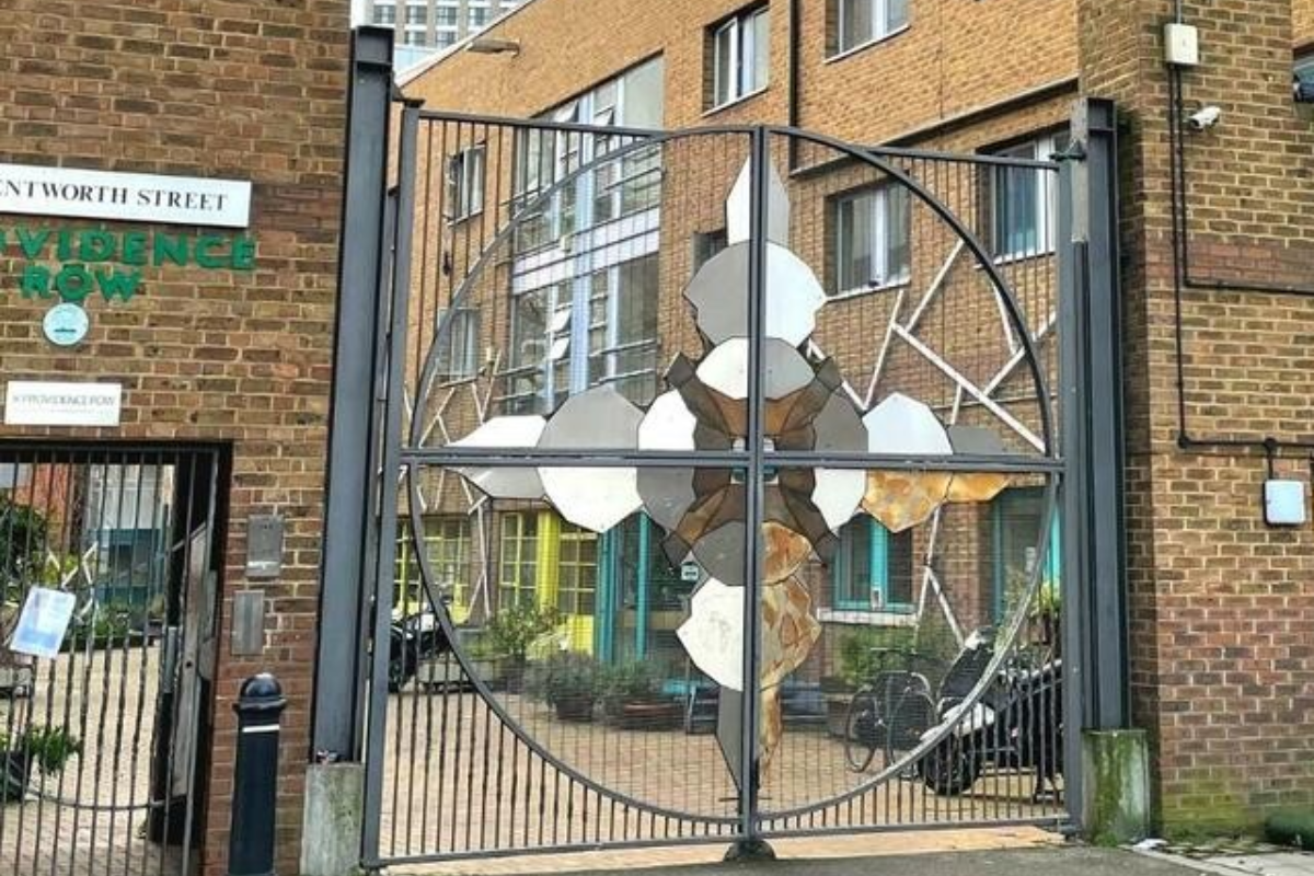 How one London Digital Inclusion Hub is tackling digital exclusion among people experiencing homelessness - LOTI